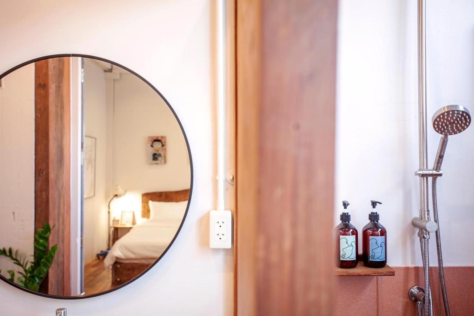 Mana Craft Stay Bangkok Buitenkant foto